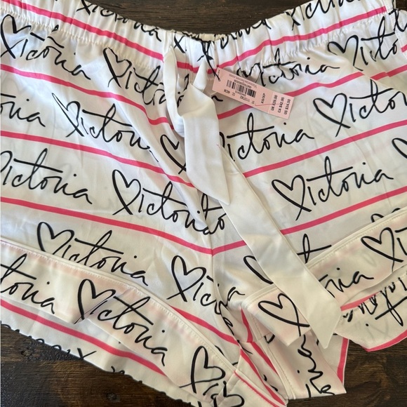 Victoria’s Secret nwt satin sleep shorts size xs - Picture 6 of 6
